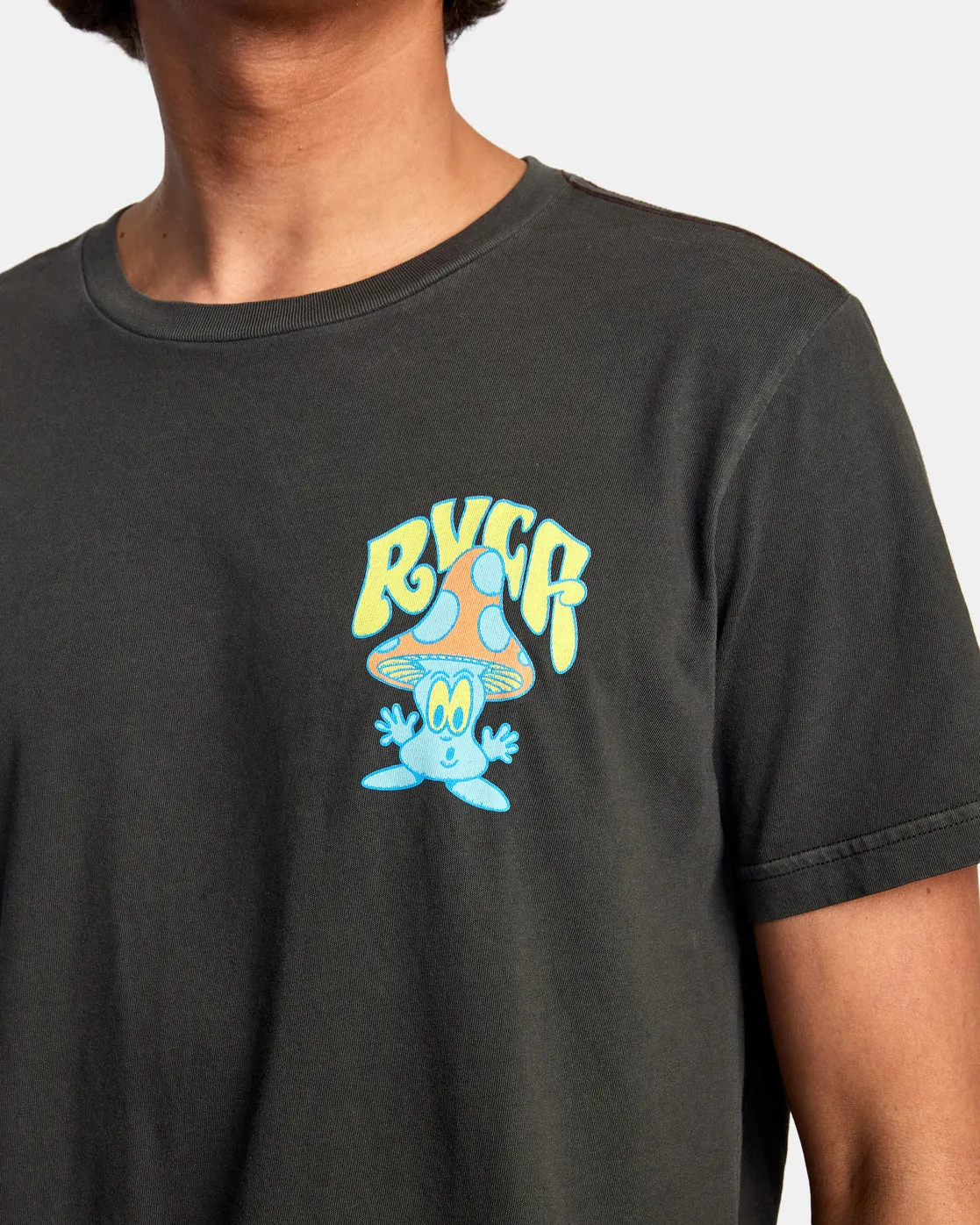 Mushtoo Tee - Pirate Black