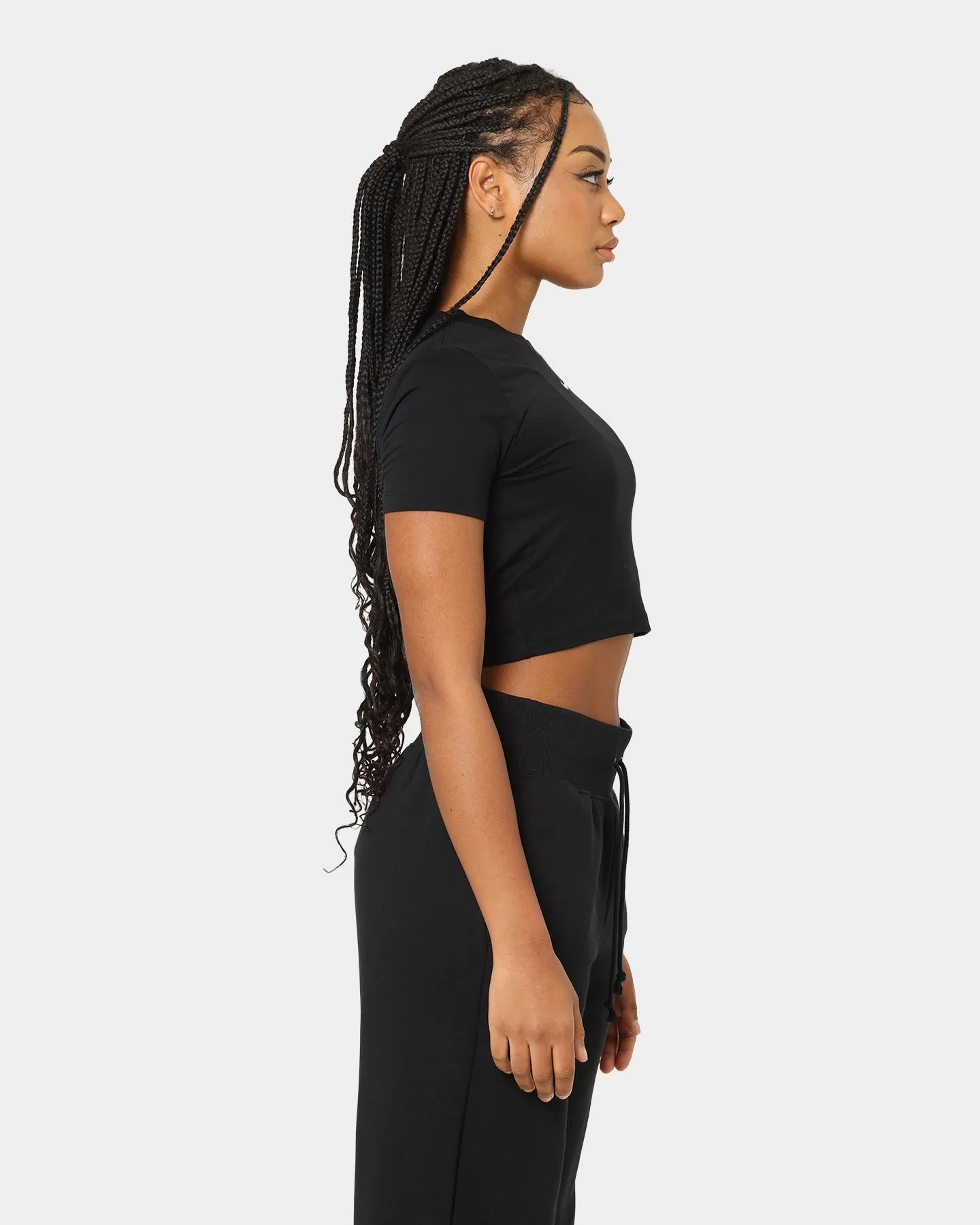 Nike Women's Sportswear Essential Crop T-Shirt Black/White