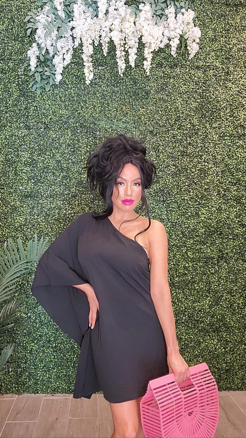 ONE KISS One-Shoulder Ruffle Sleeve Dress