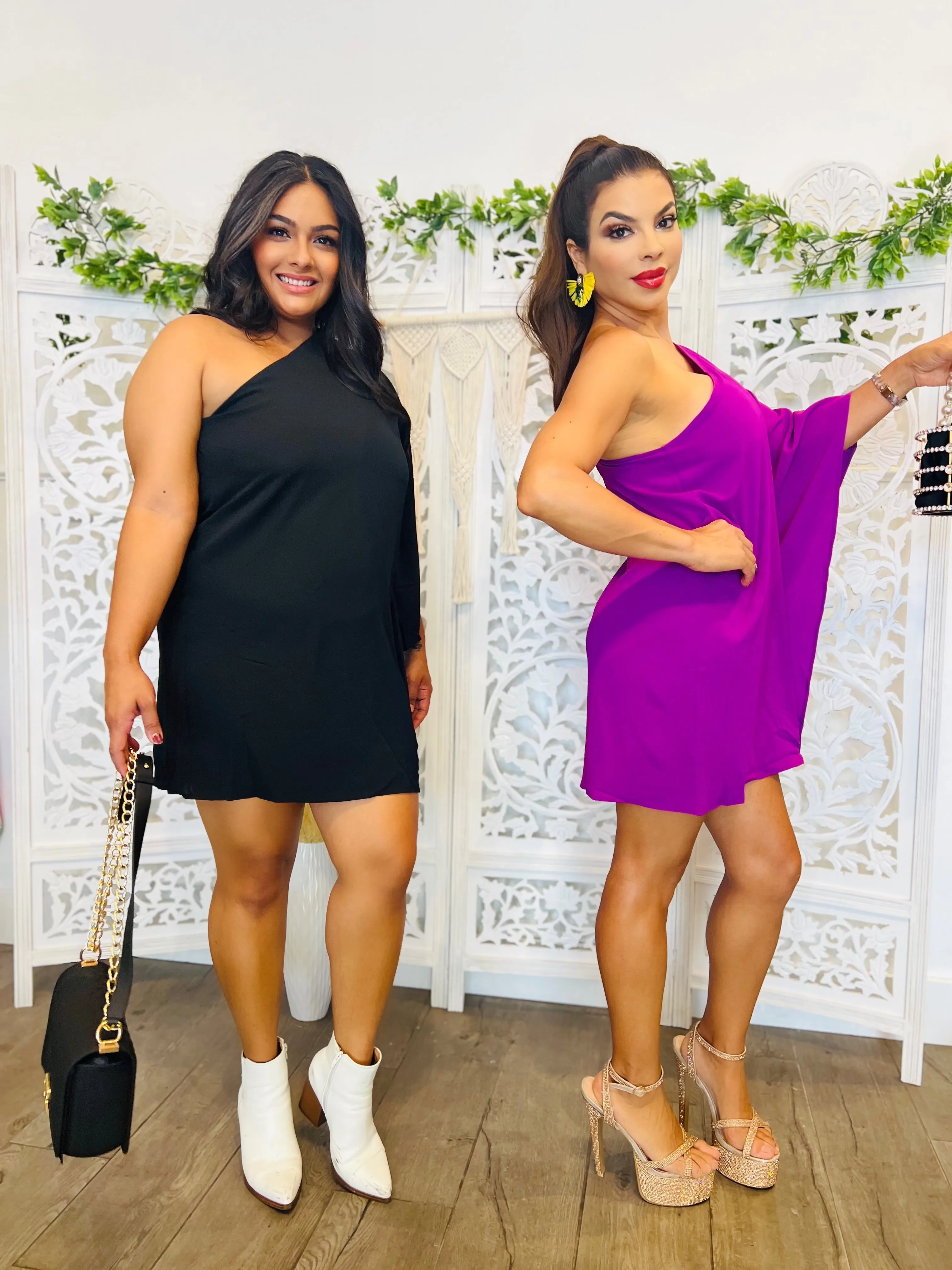 ONE KISS One-Shoulder Ruffle Sleeve Dress