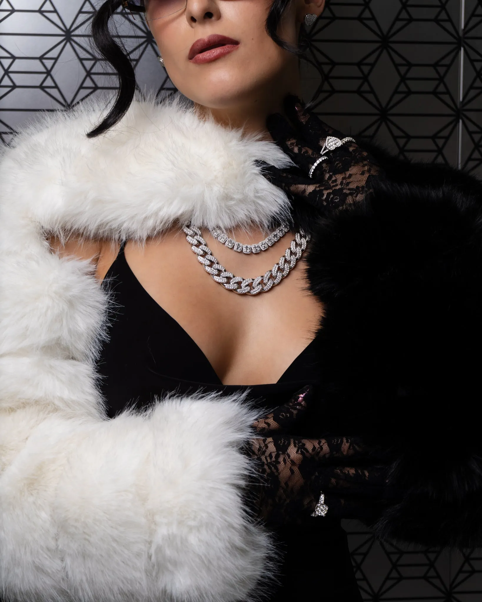 Osaka Black and White Faux Fur Ribbed Sleeves Shawl